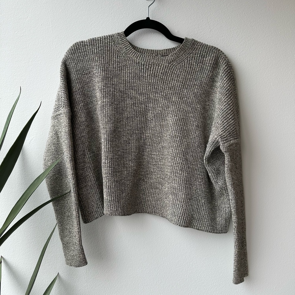 J Brand knit sweater 🖤
